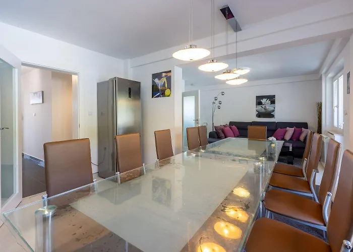 Exklusives Mit Privatpool, Whirlpool, Meerblick, Billard, Tischtennis, Fitnessgeraete *