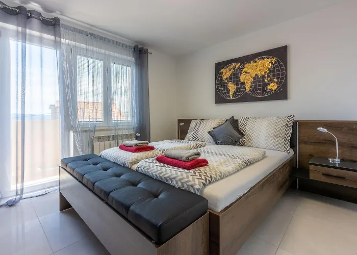 Tatil Evi Exklusives Mit Privatpool, Whirlpool, Meerblick, Billard, Tischtennis, Fitnessgeraete