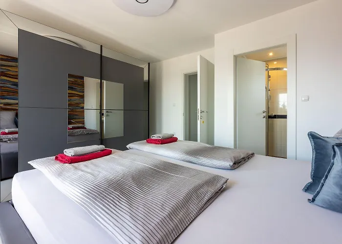 Exklusives Mit Privatpool, Whirlpool, Meerblick, Billard, Tischtennis, Fitnessgeraete Tatil Evi