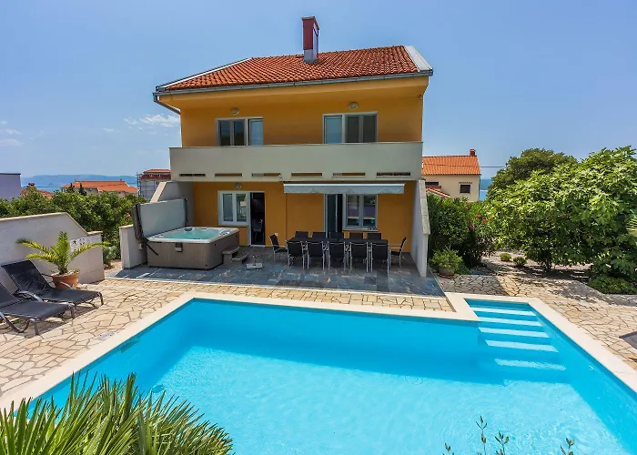 Exklusives Mit Privatpool, Whirlpool, Meerblick, Billard, Tischtennis, Fitnessgeraete Crikvenica