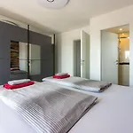 Exklusives Mit Privatpool, Whirlpool, Meerblick, Billard, Tischtennis, Fitnessgeraete Dom wakacyjny