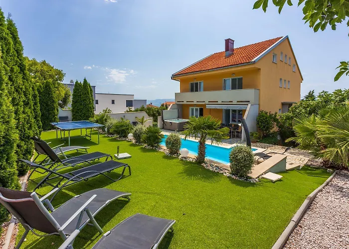 Exklusives Mit Privatpool, Whirlpool, Meerblick, Billard, Tischtennis, Fitnessgeraete *